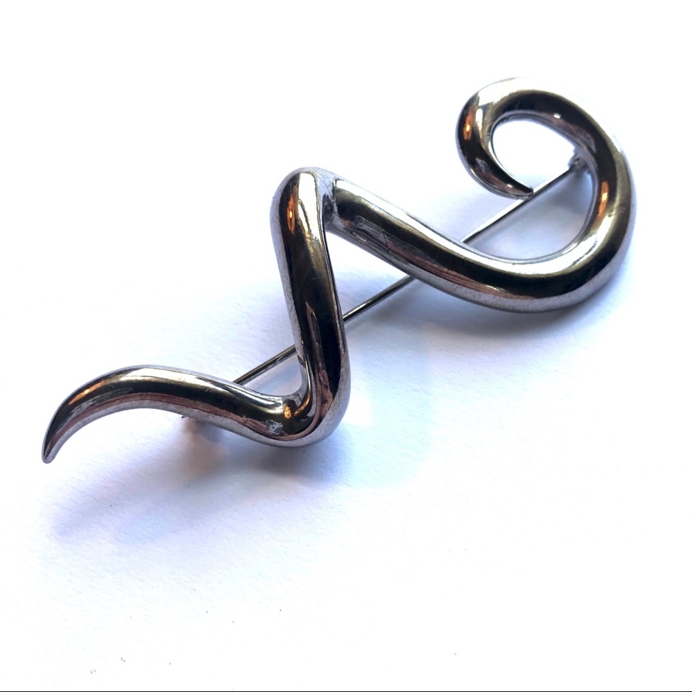 80s Spiral Metal Brooch Pin